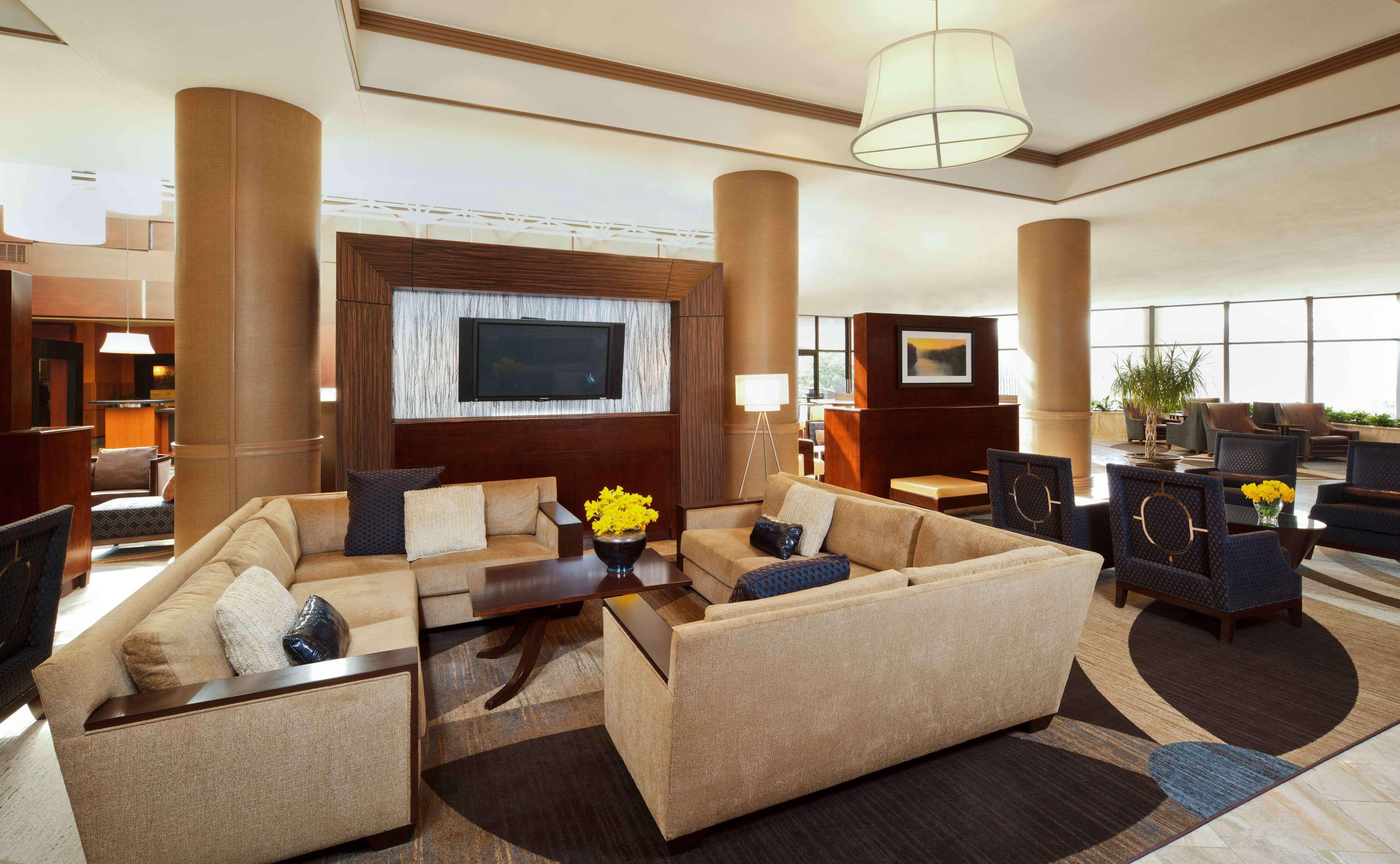 Hilton Alexandria Mark Center Інтер'єр фото