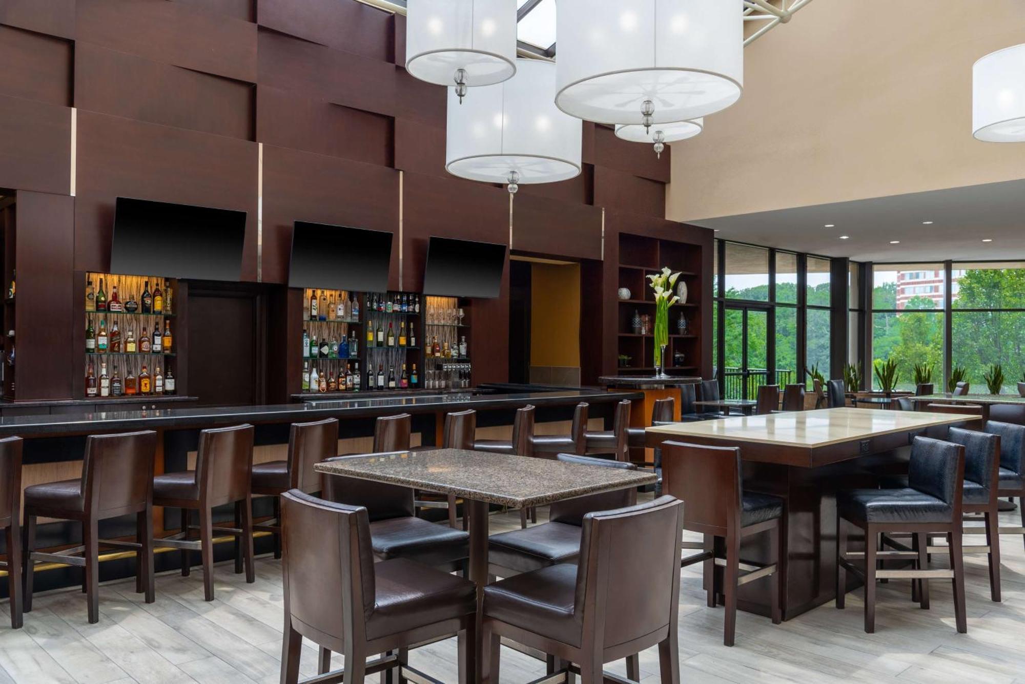 Hilton Alexandria Mark Center Екстер'єр фото