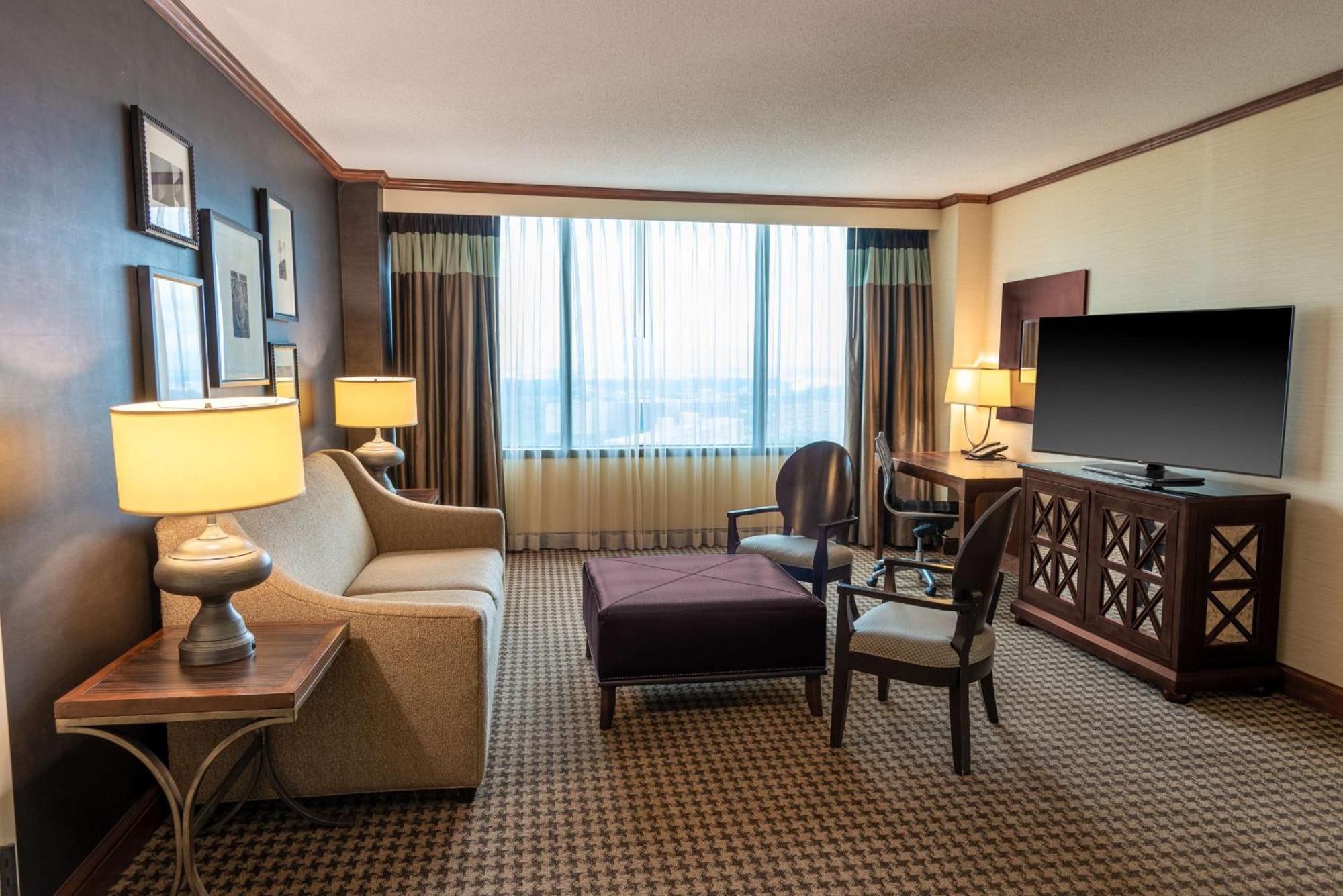 Hilton Alexandria Mark Center Екстер'єр фото
