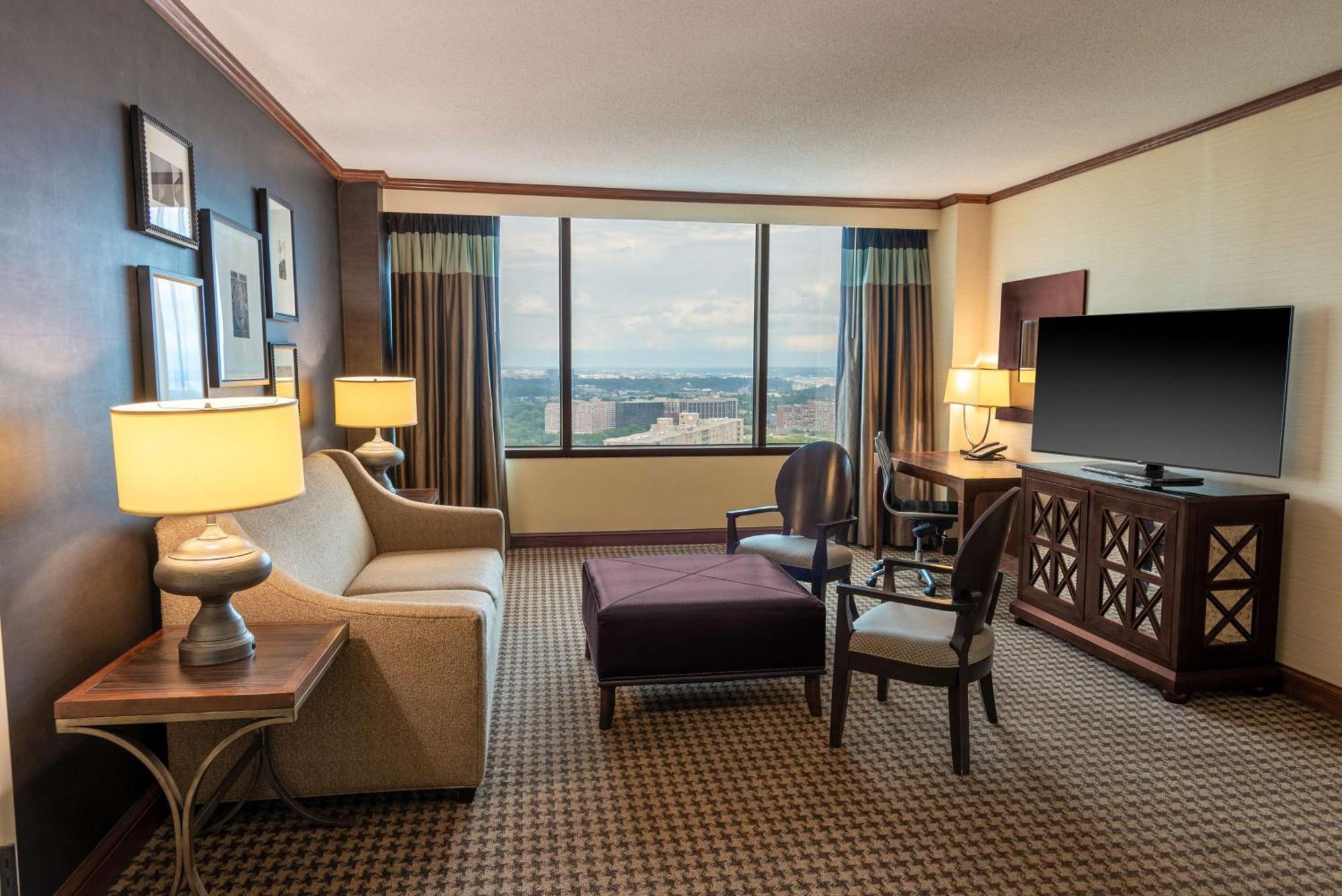 Hilton Alexandria Mark Center Екстер'єр фото