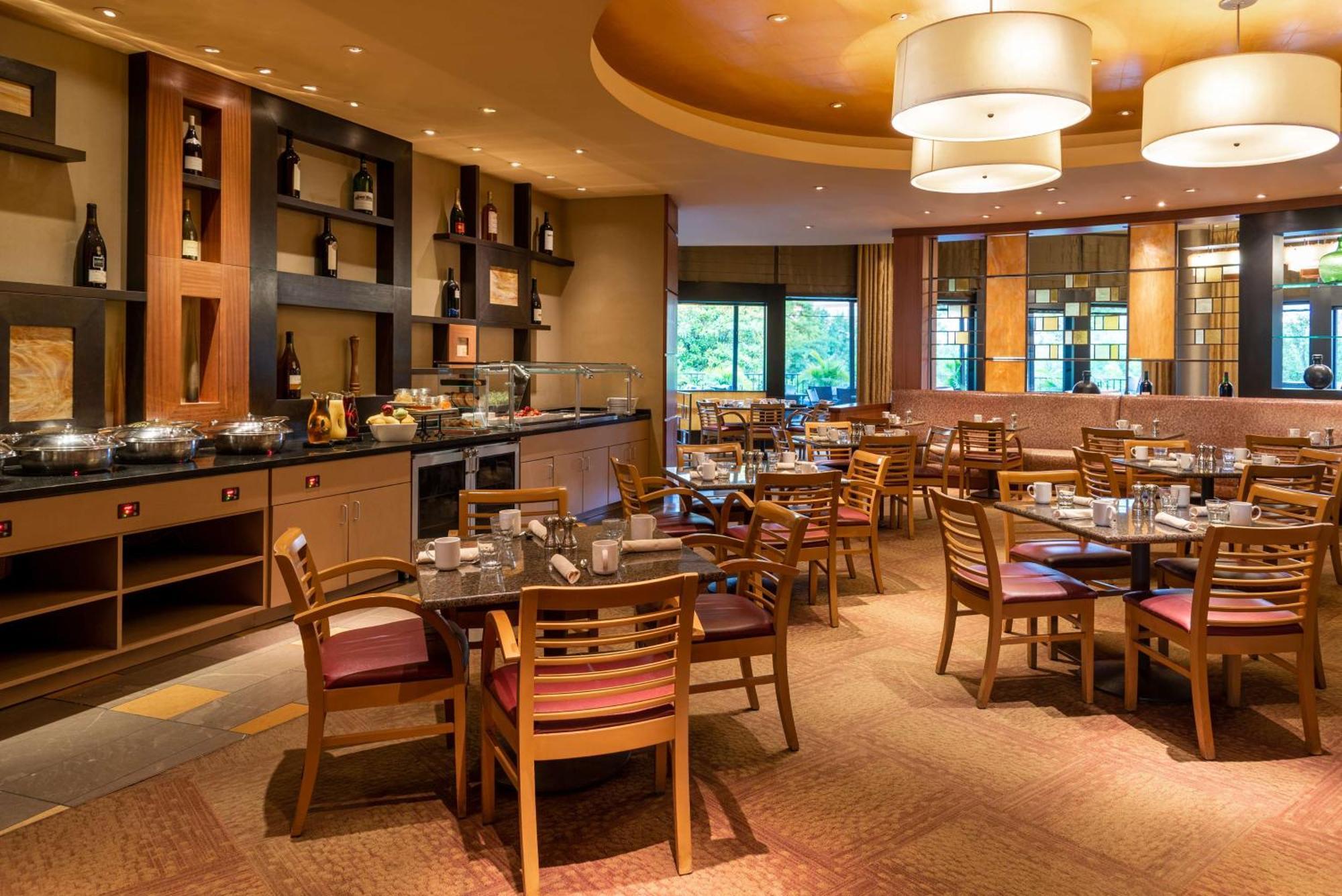 Hilton Alexandria Mark Center Екстер'єр фото